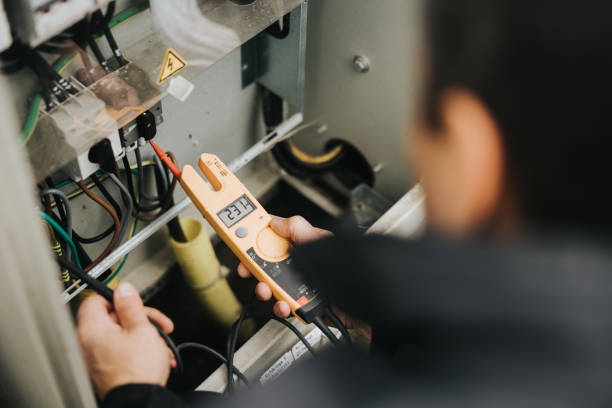 Best Affordable Electrician  in Highland Park, IL