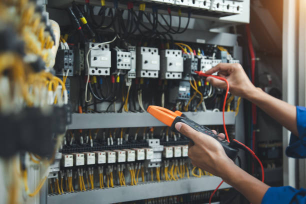 Best Electrical Outlet Repair  in Highland Park, IL